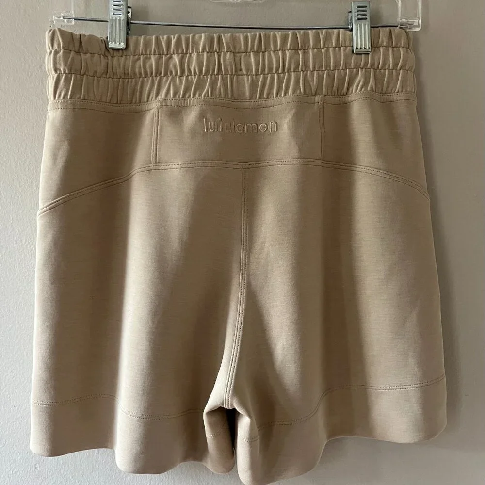 Lululemon Sz 6‎ Camel Tan Soft Ambitions High Rise Pull On Elastic Waist Shorts - Picture 7 of 7